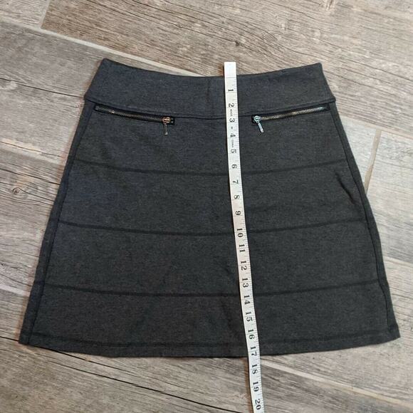 Athleta Strata Gray A line Size Small Skirt Ponte Zipper pockets - Picture 4 of 9